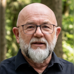 freier Trauerredner DIeter Ringlstetter